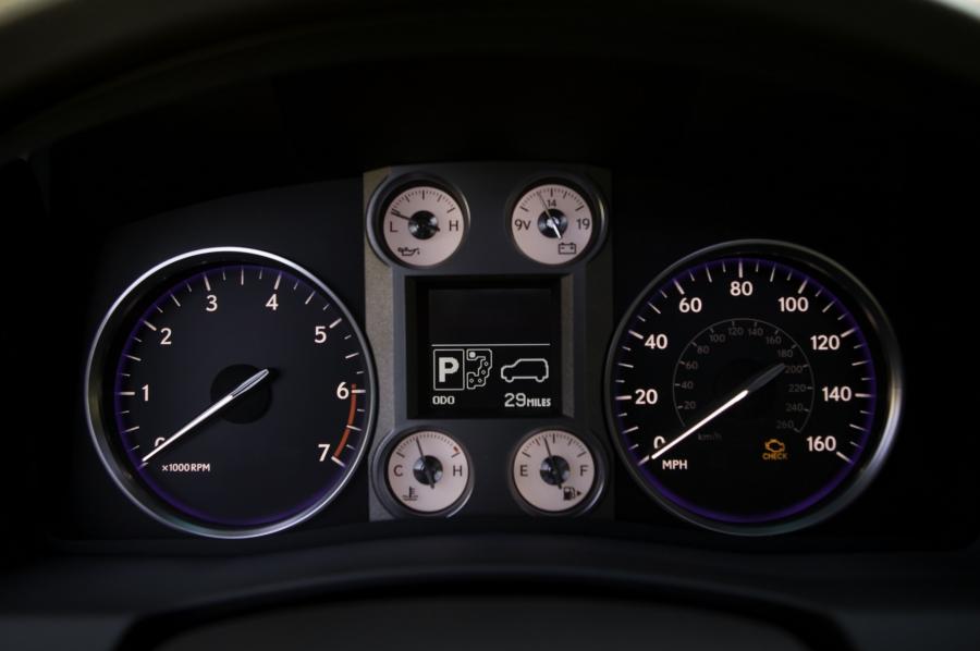  Lexus LX570 2008 года  (фото 83 из 221)